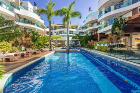 Boulevard Bombinhas 103-A - 50m do mar & Frente Avenida - Condomínio de Luxo - Piscina Climatizada - Jacuzzi - Portaria 24h